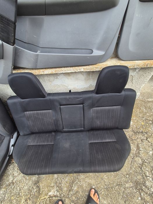 Седалки за Форд рейнджър 2006-2011г и корите за вратите.