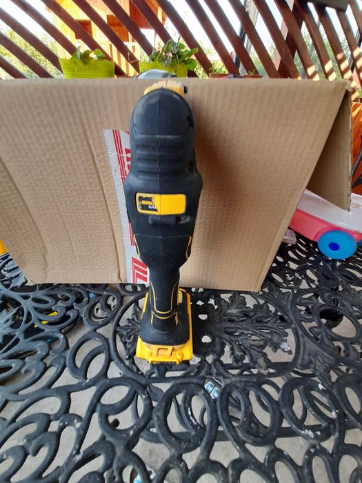 Multifuncțional dewalt model bruslhess