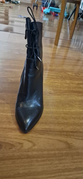 Продам женскую обувь