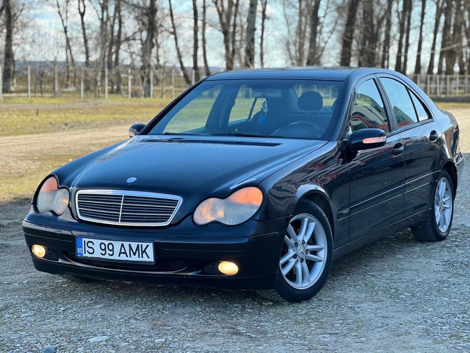 Vand  Mercedes benz C class 220  cu acte la zi f