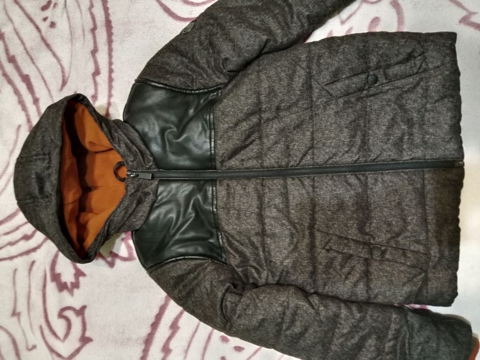 Продам осеннюю куртку