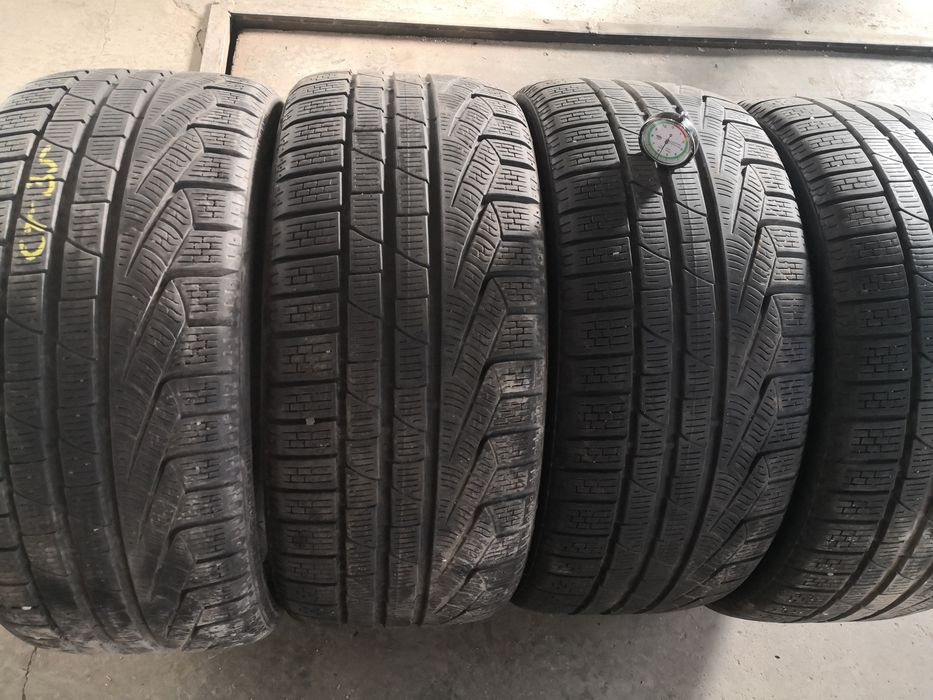 235 35 19 цола гуми Pirelli дот 21