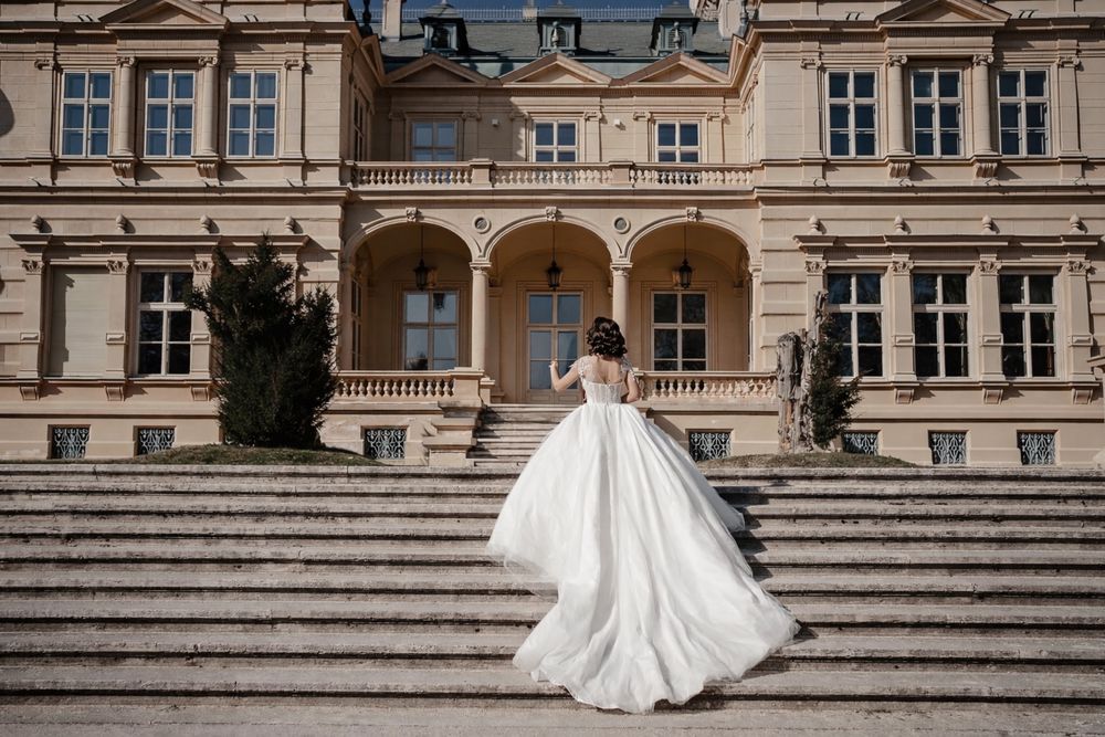 Rochie de mireasa stil printesa cu trena cu siatem de prindere