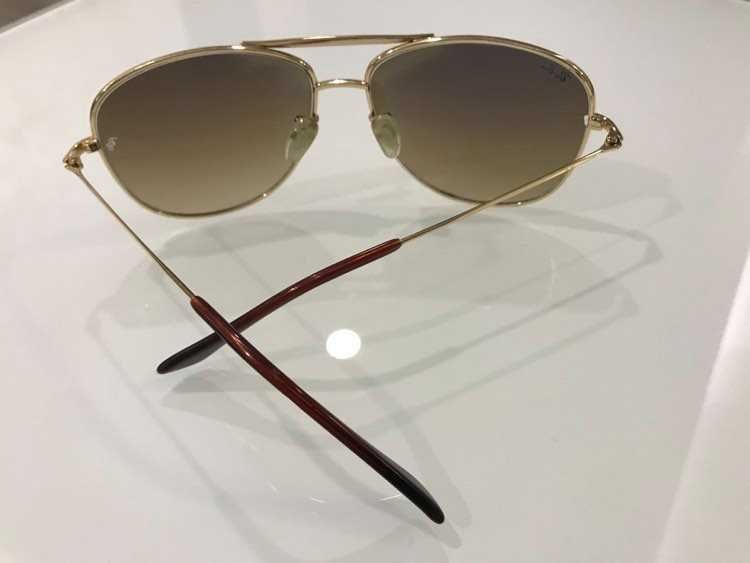 Слънчеви очила Ray Ban с калъф