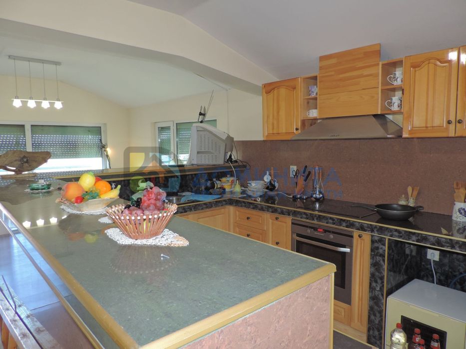 Продава се Етаж от къща в Царево - 165 кв.м за 631 €/кв.м - Снимка #6