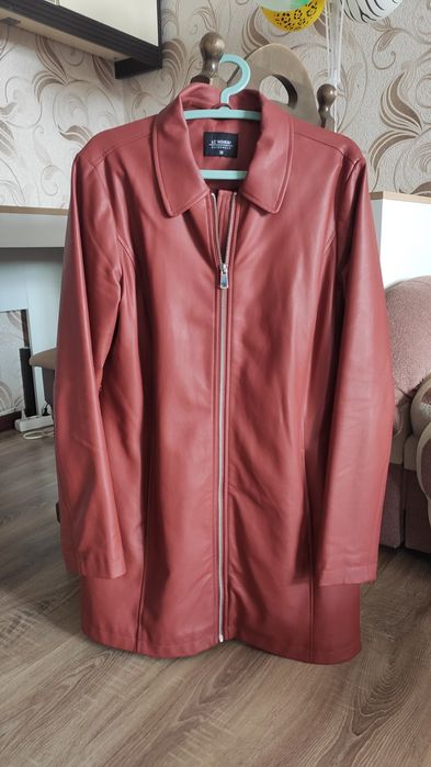 Кожаный удлиненный пиджак