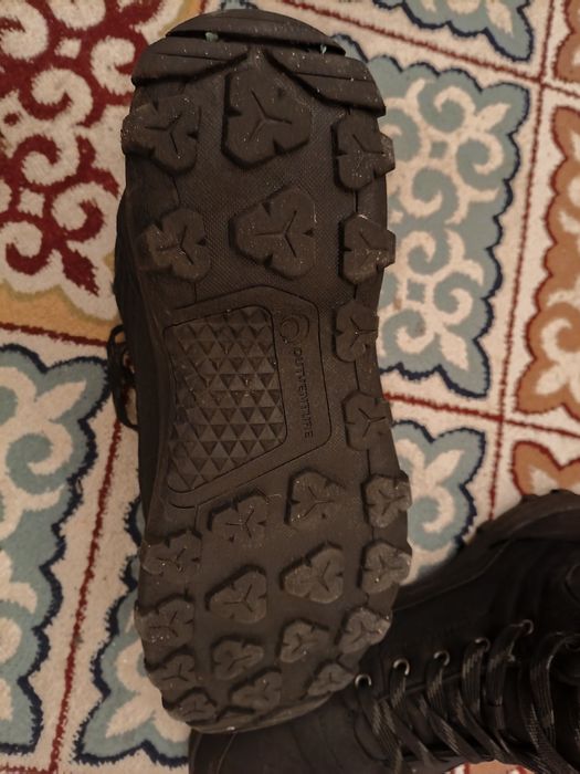 Зимние кроссовки