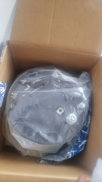 Срочно продам генератор  новый