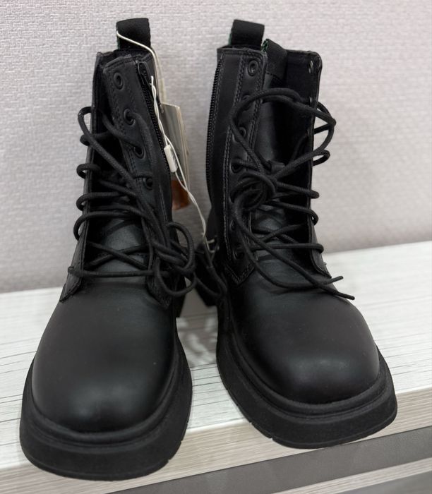 Ботинки для девочки.