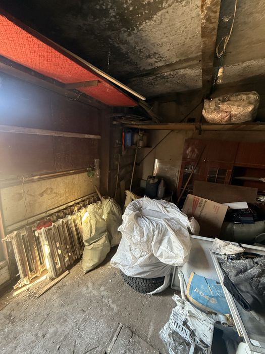 Продам гараж в районе чашки ложки