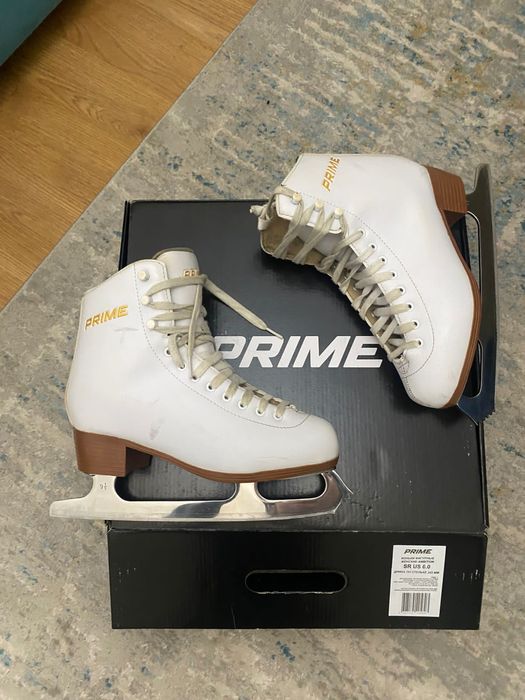 Продам коньки 38 размер