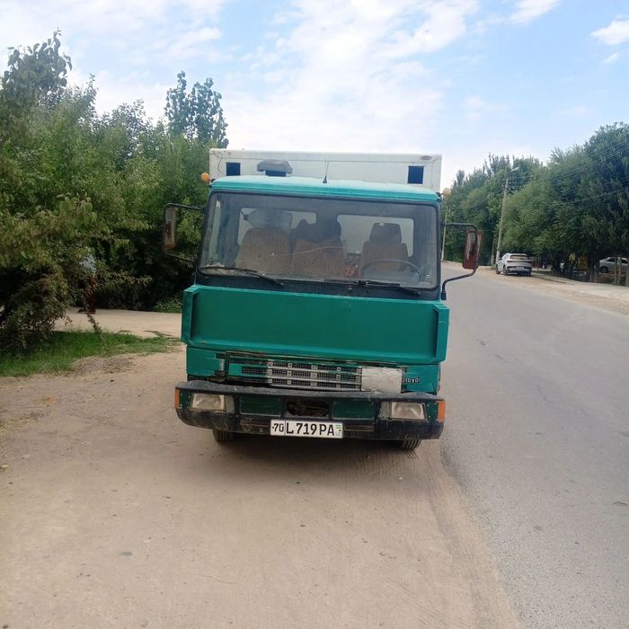 Mashina yashi yurib turibdi xarajati yuq surojni sotiladi xolati yaxsh