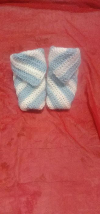 Qo‘lda to‘qilgan kiyim-kechakla bor