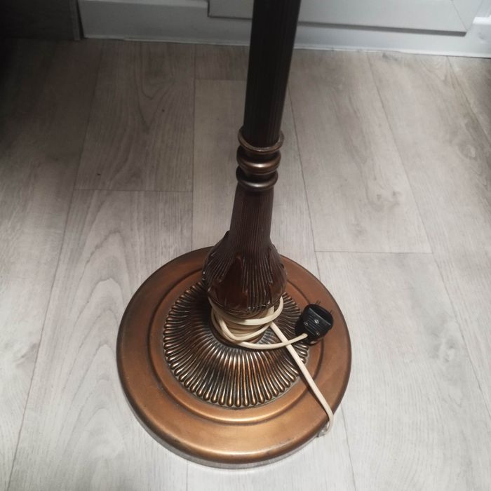 Торшер напольный.