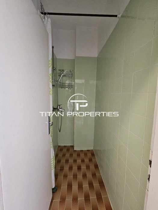 Четиристаен апартамент, под наем, Център