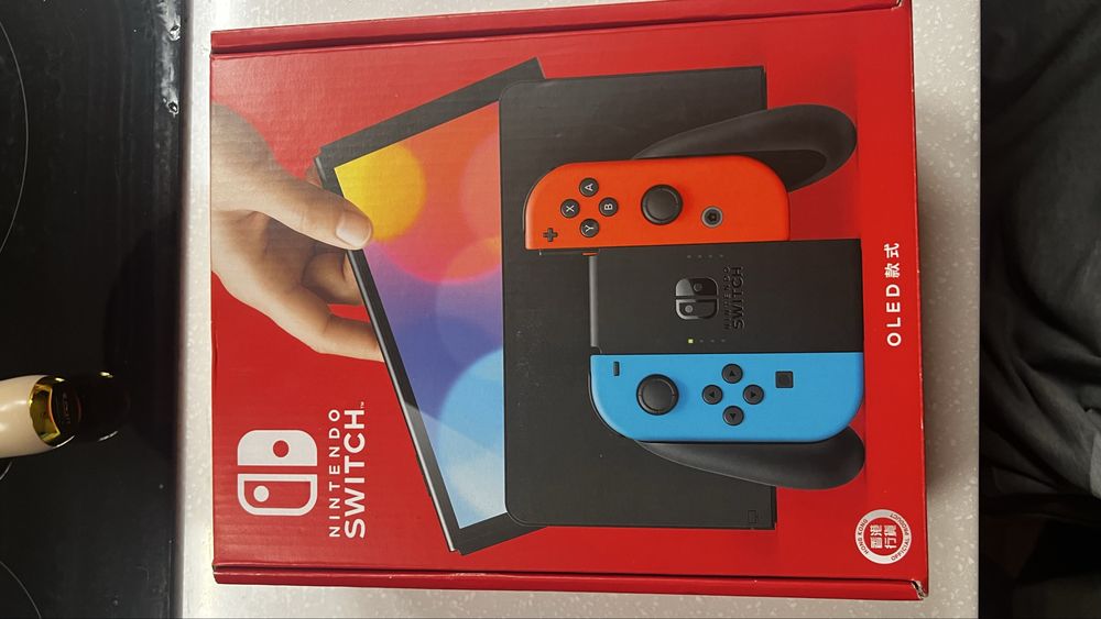 Игровая консоль Nintendo Switch OLED