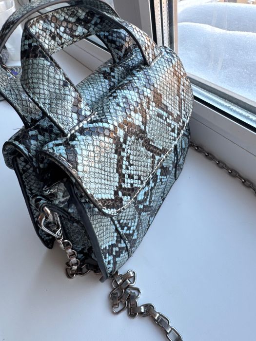 Продам маленькую сумку