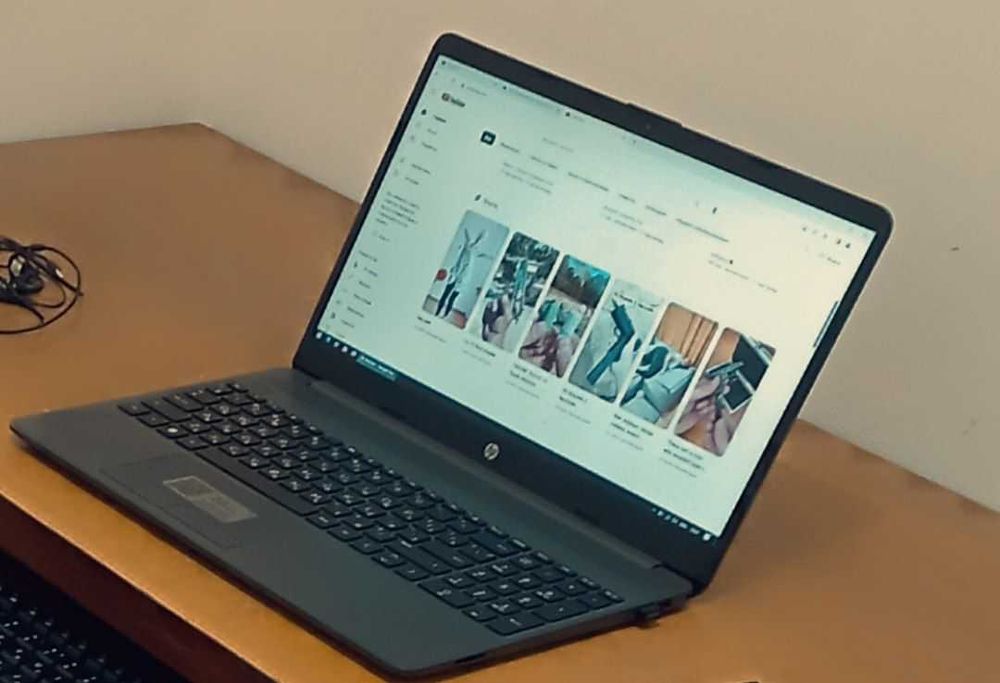 HP notebook sotiladi yangi