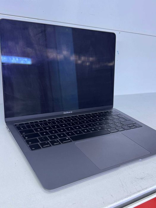 MacBook Air 13-inch core i5