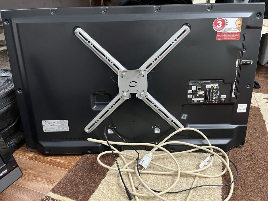 LG телефизор 2012