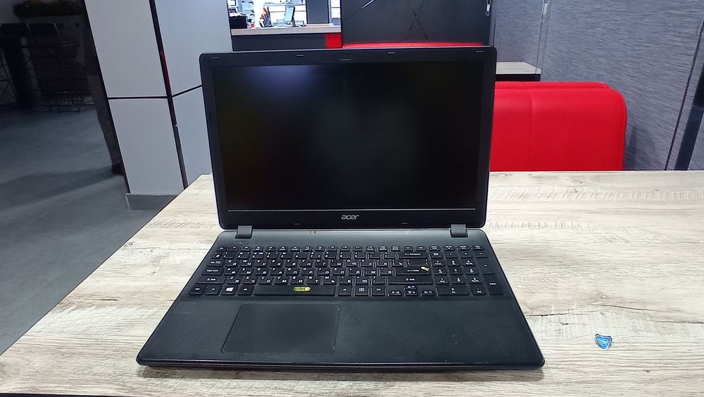 Kompyuter noutbook sotiladi