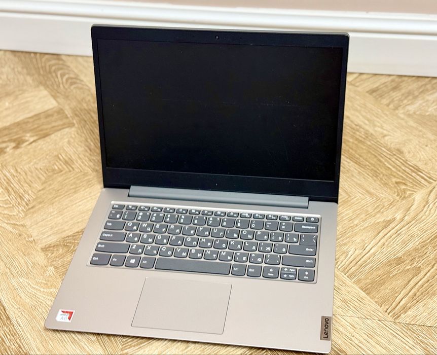 Продам ноутбук Lenovo