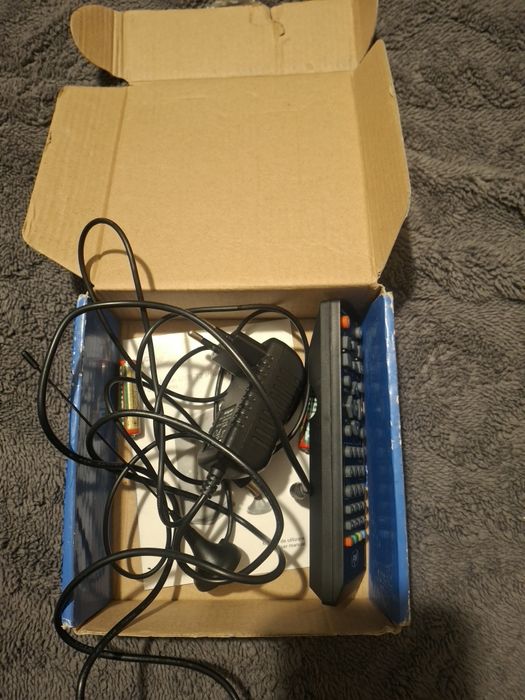 Vând receiver DVB-T2 tv 901