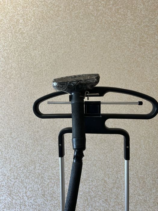 Продам  вертикальный отпариватель Elenberg