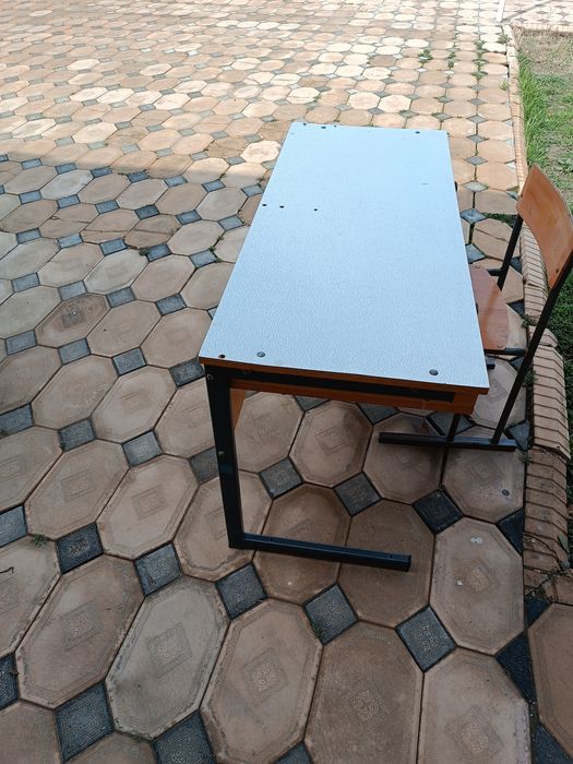 Продаётся парта стол