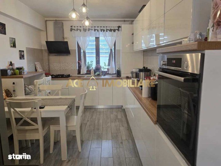 Casa de vanzare | Popesti Leordeni | Curte proprie | Triplex