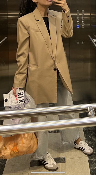 Бежевый пиджак Ligio