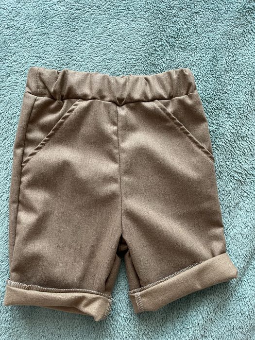 Еднакви къси панталони тате и аз