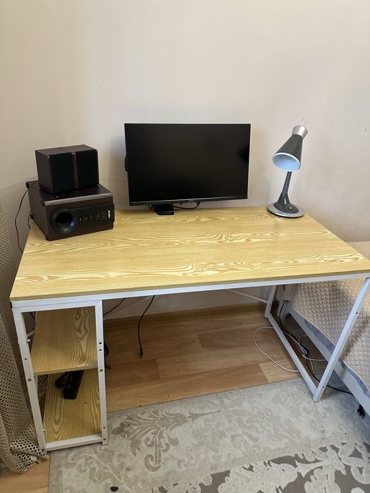 Рабочий стол компьютерный