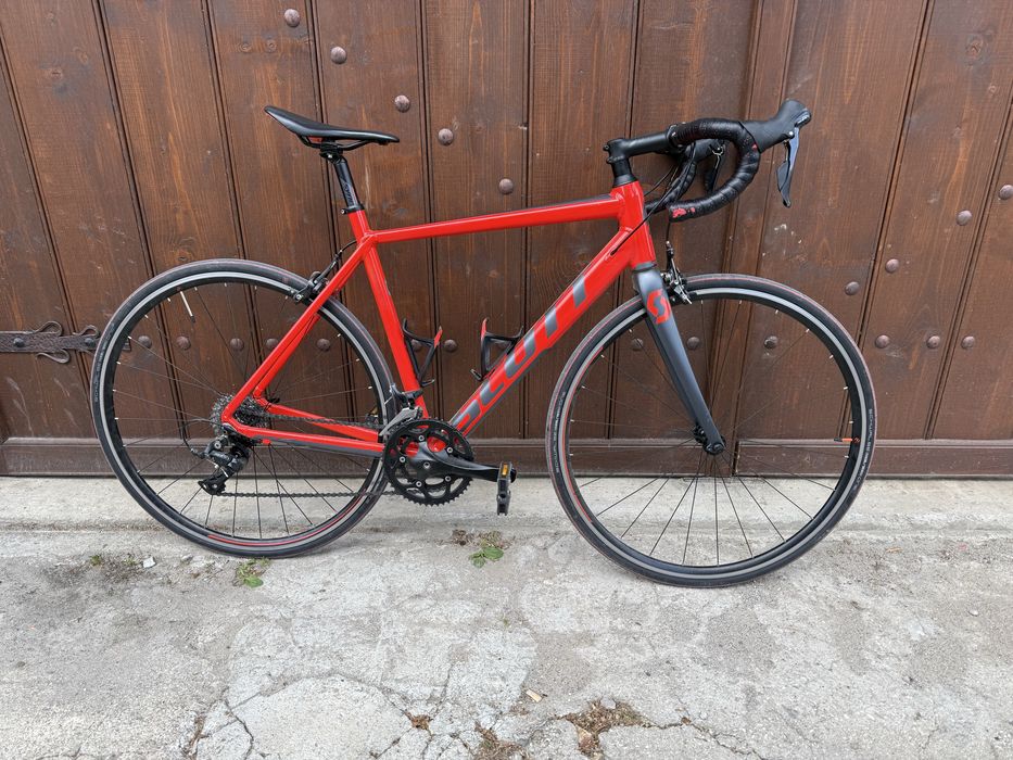 Продавам шосеен велосипед Scott Speedster 30
