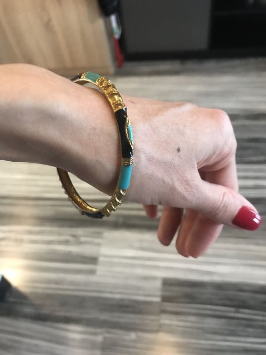 Модерна гривна с инкрустации за ръка / гривна за краче