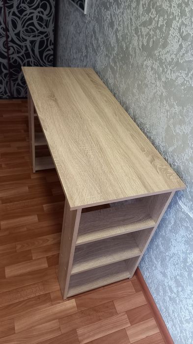Продам писменый стол