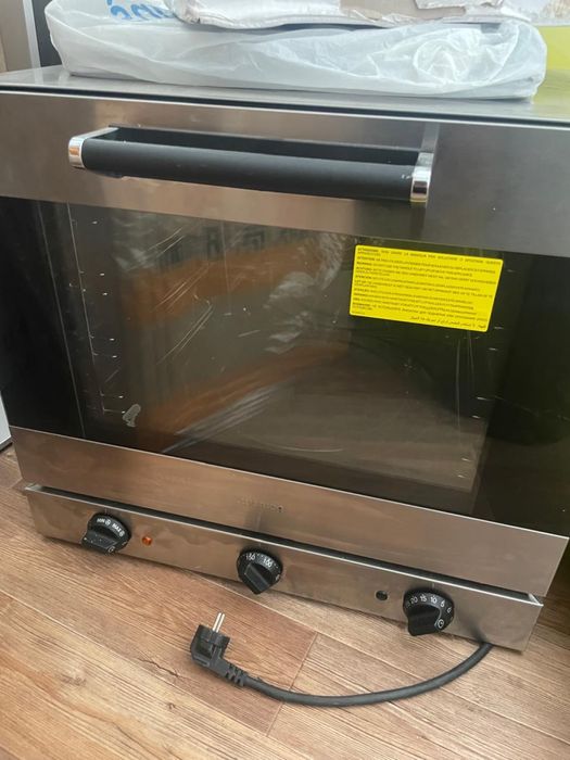 Продам духовку от smeg