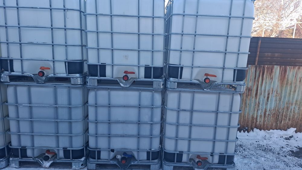 Продам бочки еврокуб в хорошем состояни