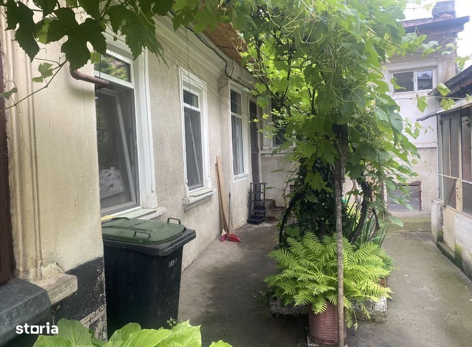 Vanzare casa cu 2 camere , zona Traian - Foisorul de Foc