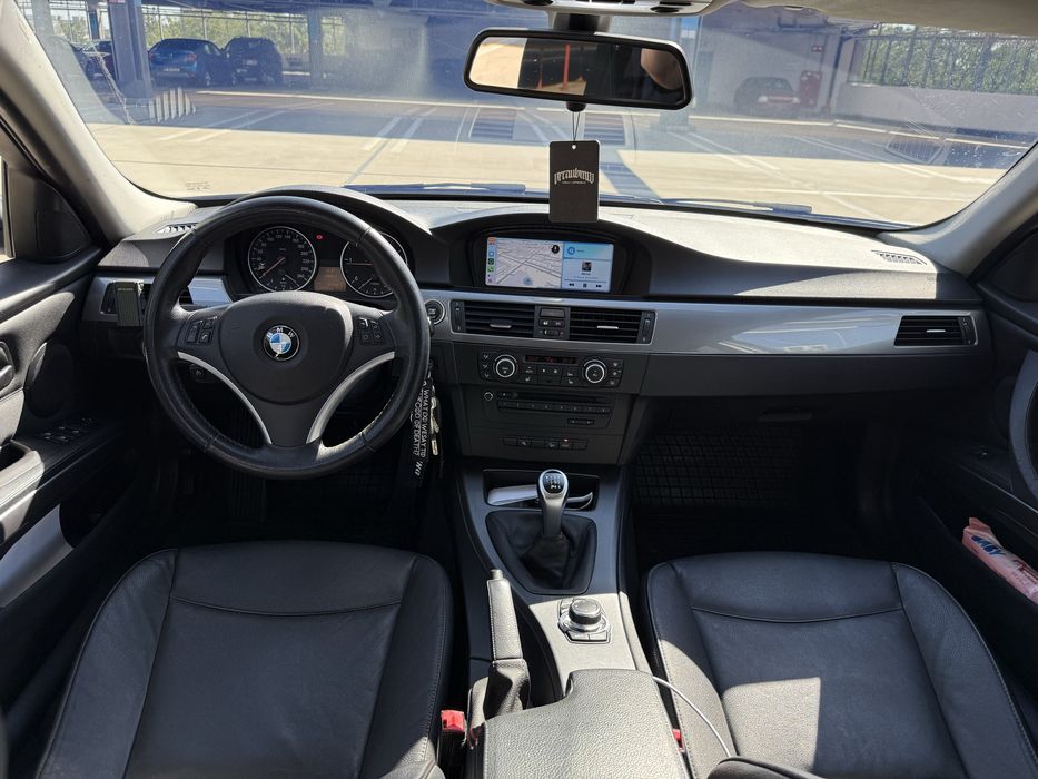 BMW 320d e91 / 184 hp / xDrive / piele / bi-xenon / Carplay