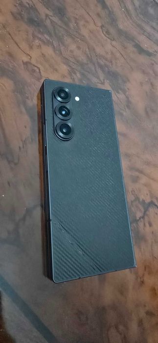 Samsung Z fold  6 crafted black (carbon)