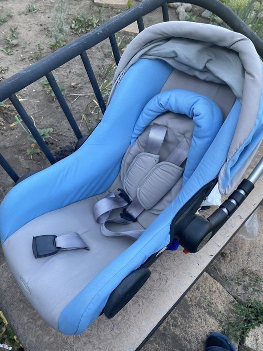 Продаю кресло переноску