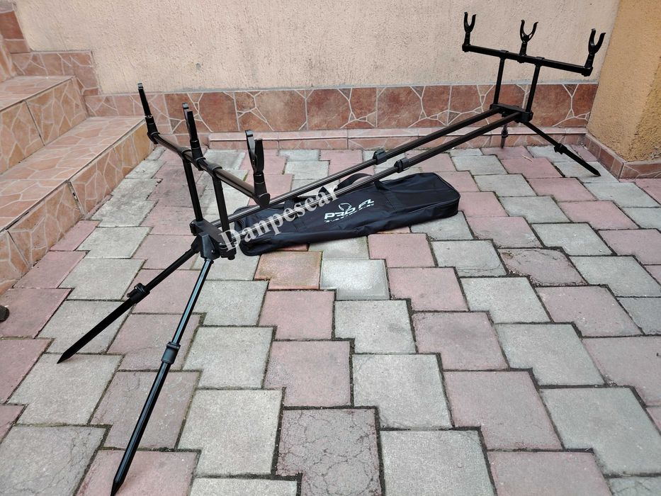 Rod pod PROFL BLACK pentru 3 lansete cu 4 picioare ( Duo Pod ) FL157