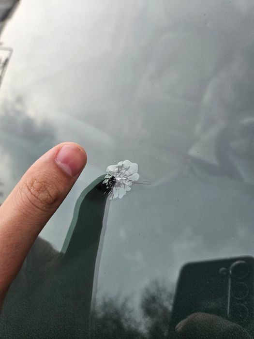 Ремонт лобовых автостекол сколы трещины