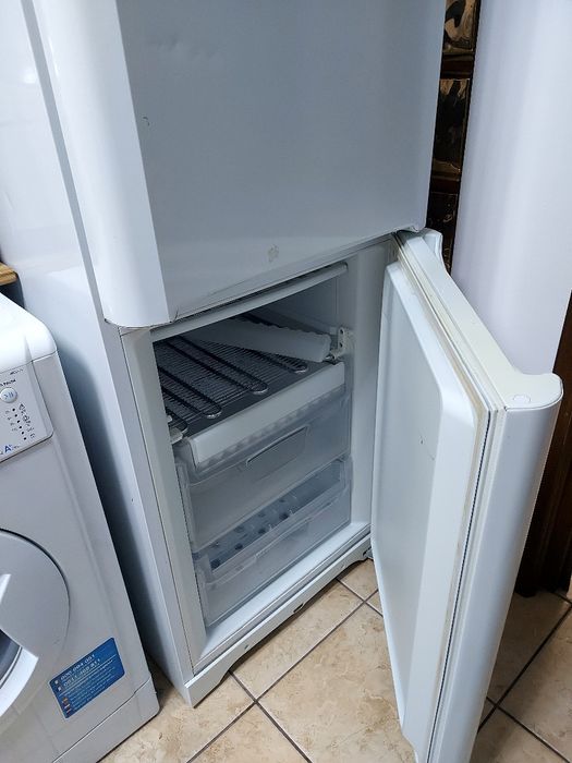 Frigider indesit 2 usi