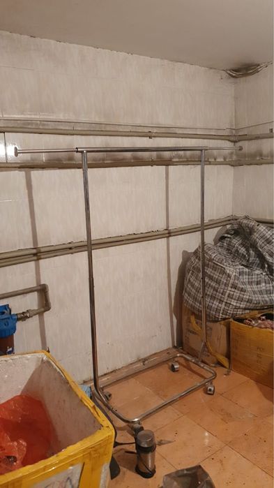 Стойкая металлическая