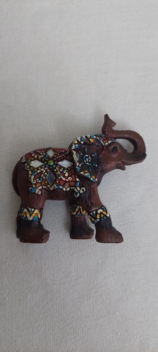 Слона  продам декаративного
