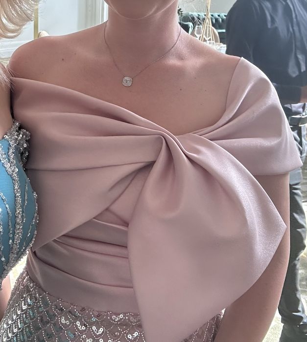 Rochie midi eleganta