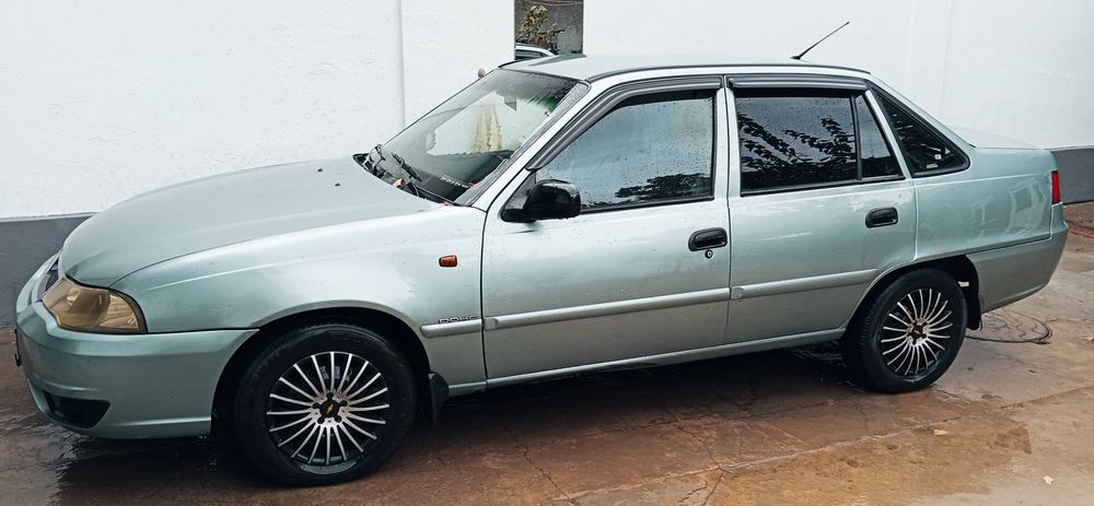 Nexia 2, 1.6, konditsionerli. Нексия 2, 1.6, с кондиционером