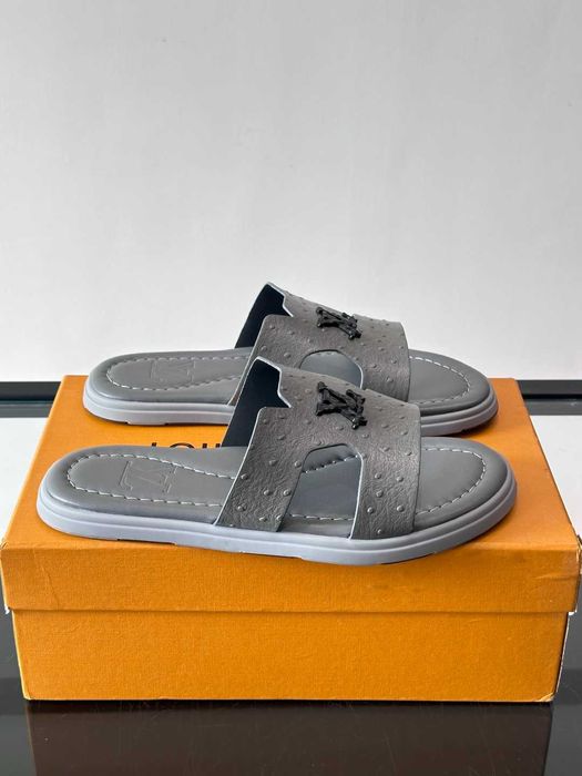 Papuci / Slapi Louis Vuitton Premium - mai multe modele